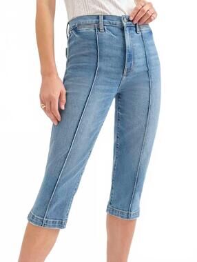 NEW DAZE midtown high rise capris in text me